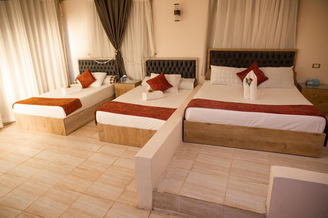 Heru Pyramids View Hotel Kairo Eksteriør bilde